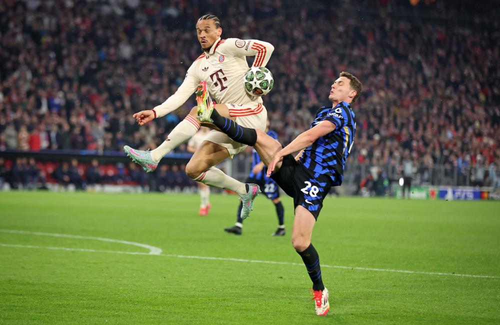 尽管她们拥 尽管她们拥